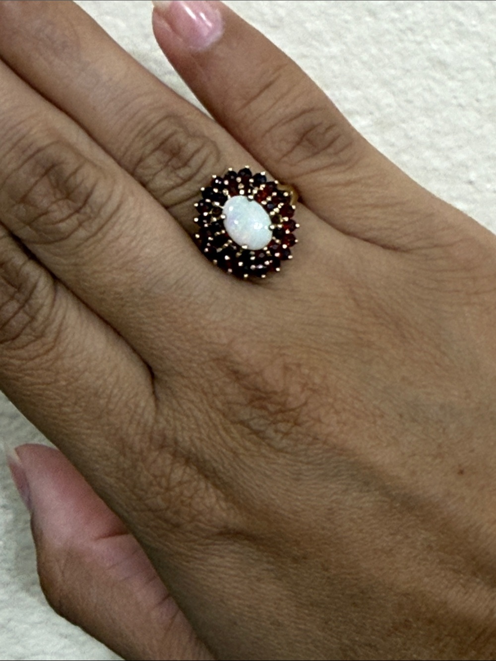 Vintage 10k Yellow Gold Oval Opal and Garnets Ring 6.5 - Picture 9 of 10